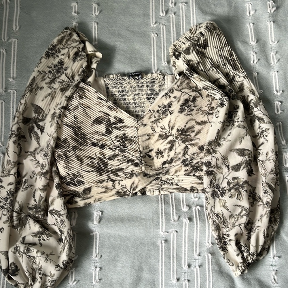 Express Long Sleeve sweetheart neckline long sleeve top